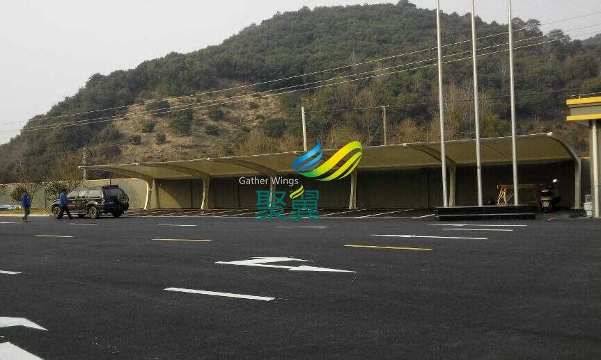 浙江寧波國(guó)企膜結(jié)構(gòu)車棚安裝